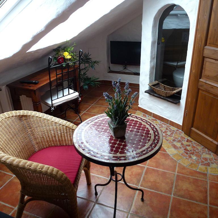 Apartmenthaus Casa Palma ビュール 部屋 写真