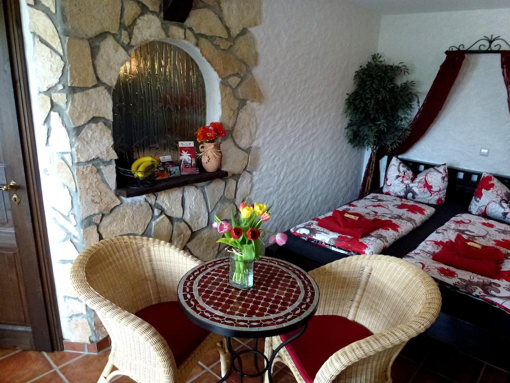 Apartmenthaus Casa Palma ビュール エクステリア 写真